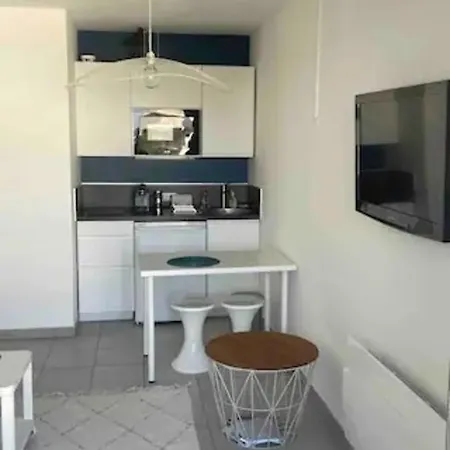 Apartament Superb Studio With Sea View
